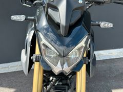 QJ MOTOR SRK 125 S Pro ABS + USB + LED + 15 PS