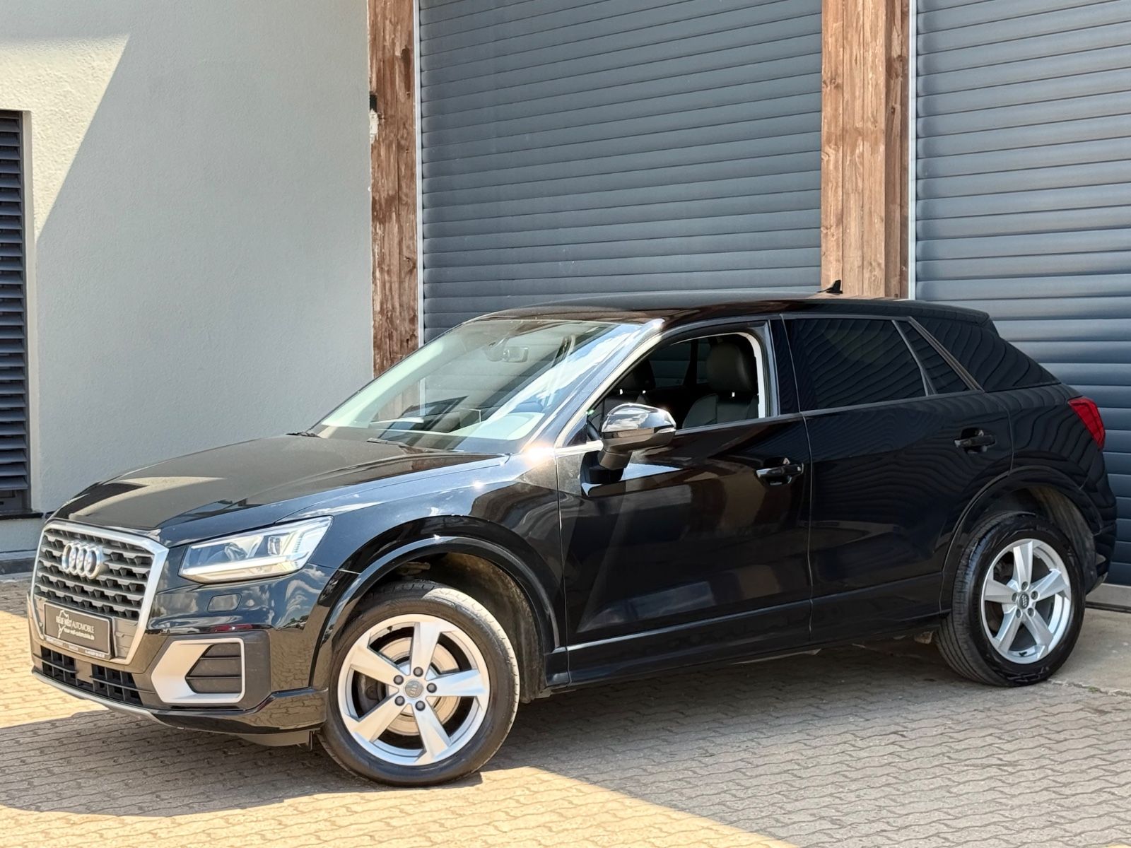AUDI Q2 sport/Navi/SHZ/Leder/LED/Klimaauto/Tempo/PDC/