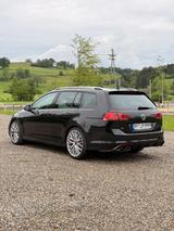 Volkswagen Golf R Variant, 4MOTION, Pano, ACC - Volkswagen Golf: Schwarz, R