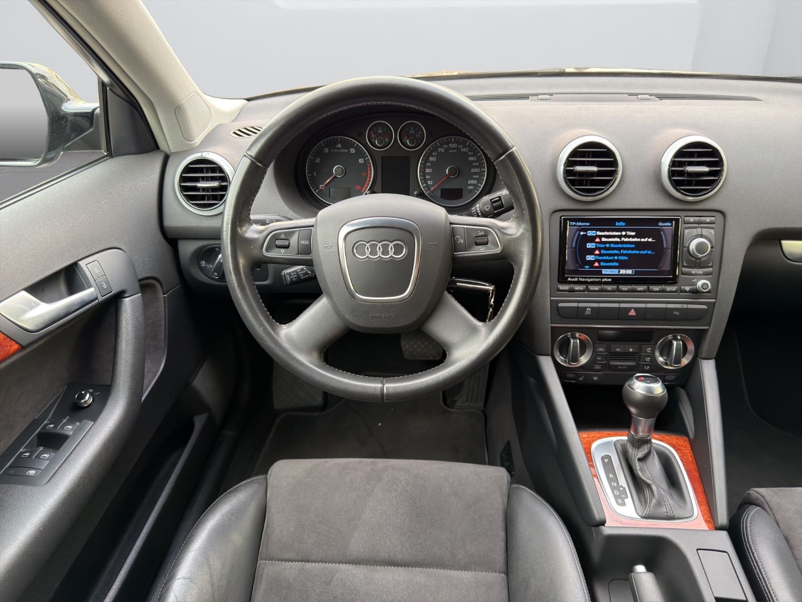 Fahrzeugabbildung Audi A3 Sportback 1.8 TFSI*2*Hand*Xenon*Automatik