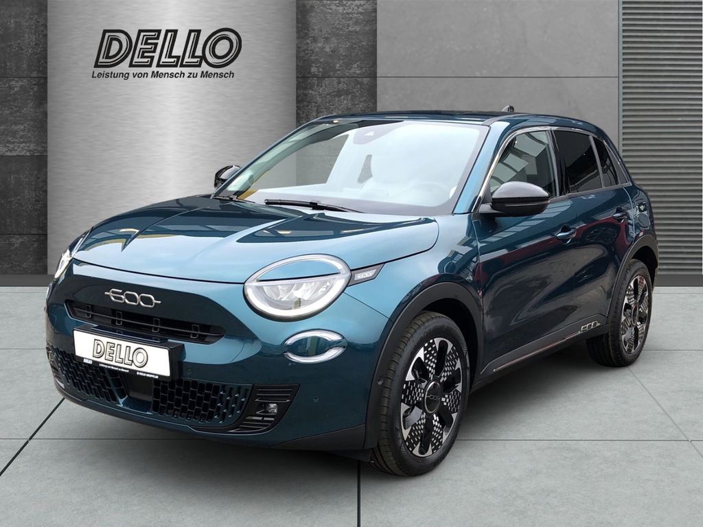 Fiat 600e La Prima Navi 360 Kamera Massagesitze LED E
