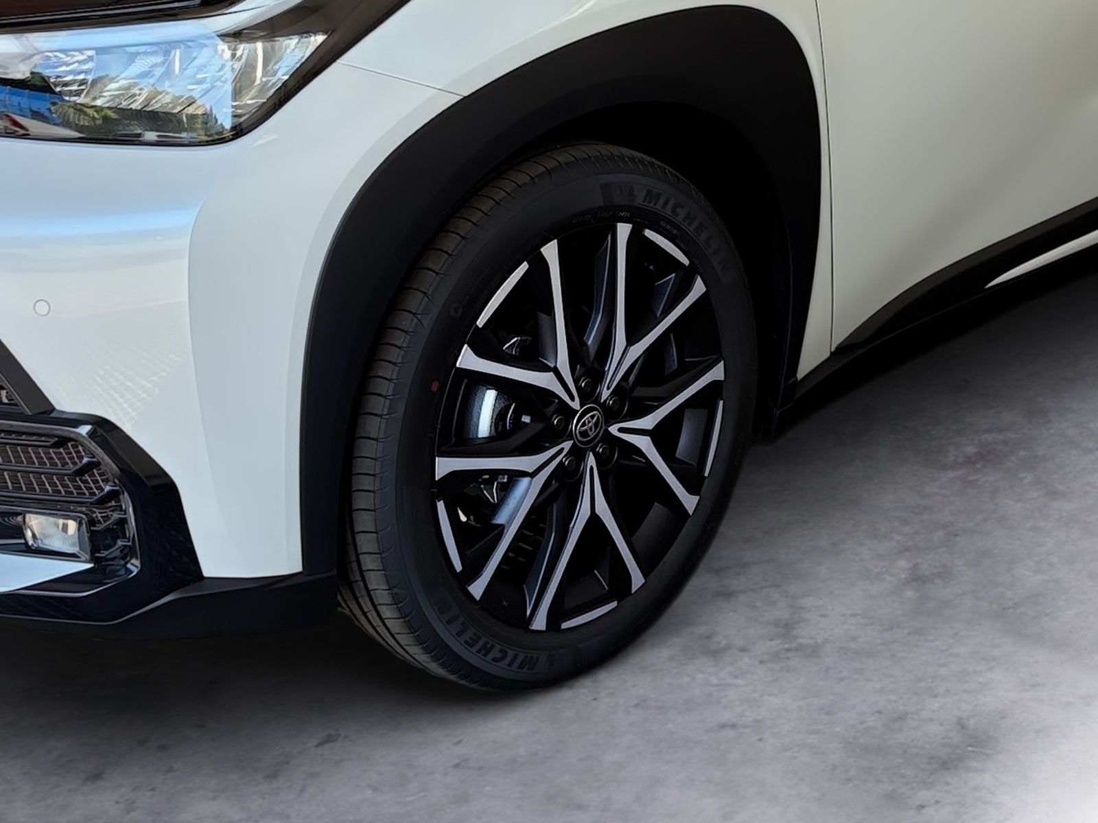 Fahrzeugabbildung Toyota Aygo X 1.5 GR SPORT m. Faltdach Kam.,LED,SHZ