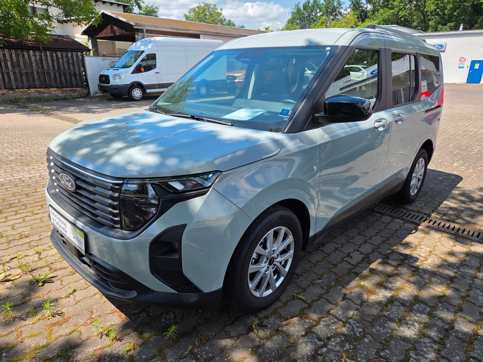 Ford Tourneo Courier Titanium Automatik, Kamera, AHK