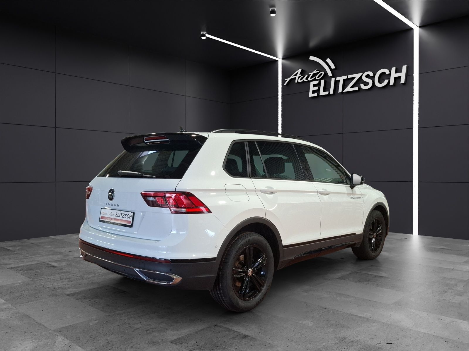 Fahrzeugabbildung Volkswagen Tiguan TDI Urban Sport DSG LED AHK Navi AID ACC