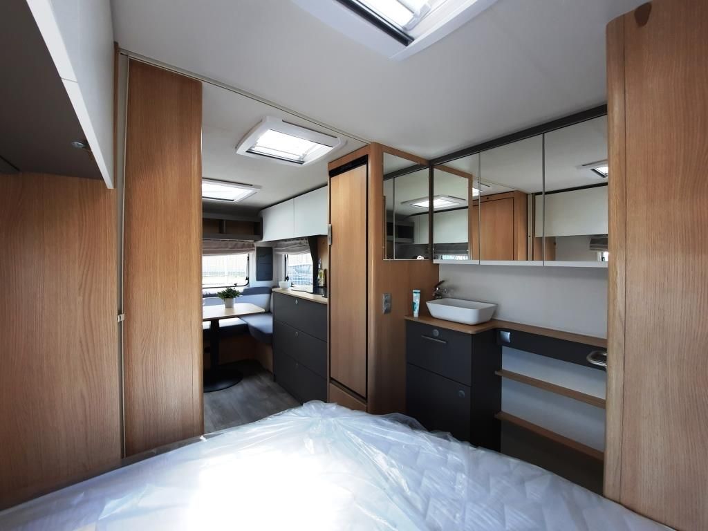 Fahrzeugabbildung LMC Tandero 480 D Verfüg./UltraHeat/Dusche