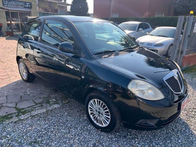 Lancia Ypsilon 1.4 Argento Ecochic GPL