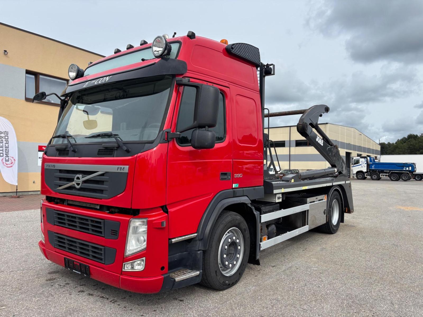 Volvo FM330 4x2 EURO5 + JOAB SKIP LOADER