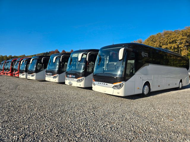 Setra 3× 516HD/Schaltgetriebe/2015 Bj.