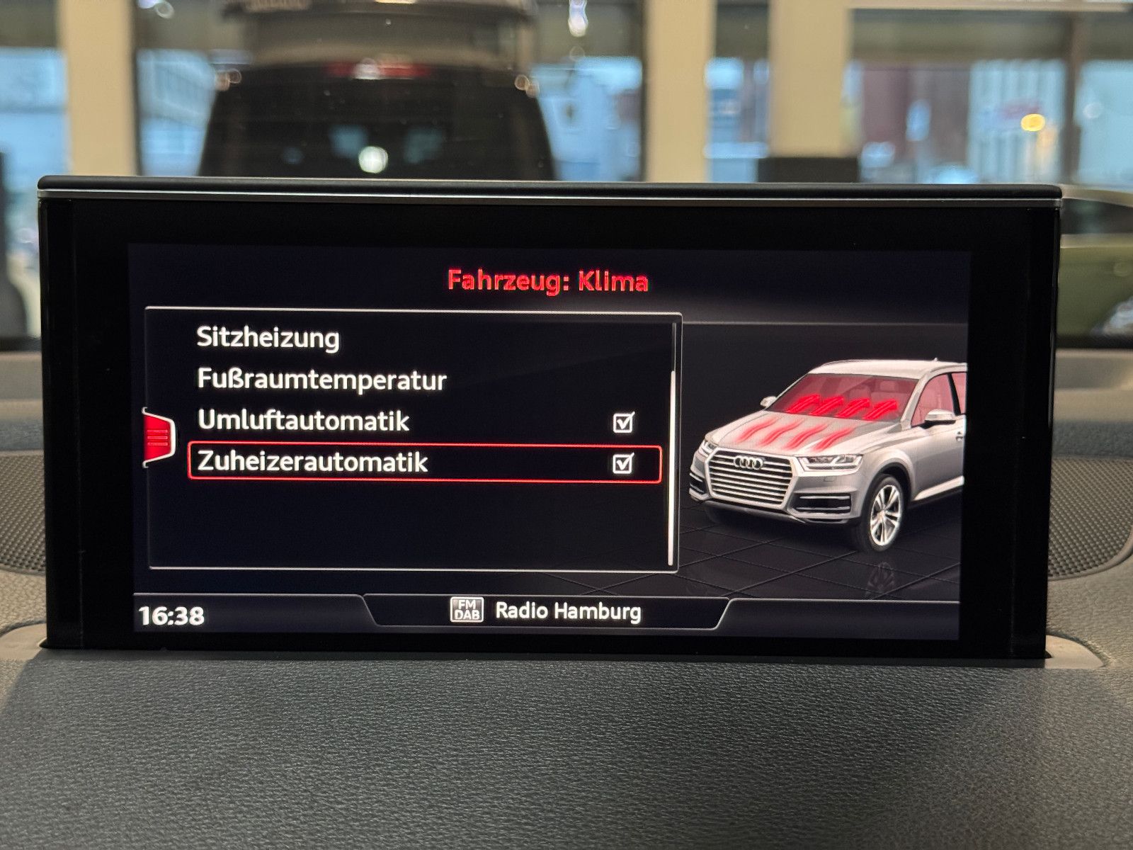 Fahrzeugabbildung Audi Q7 3.0 TDI QUATTRO 3X S-LINE VOLLAUSTATTUNG 21´