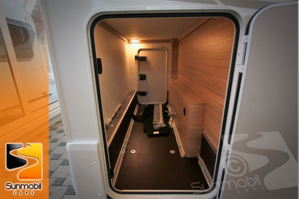 Fahrzeugabbildung Weinsberg X-Cursion 500 MQ Pepper 3500kg Premium Tür