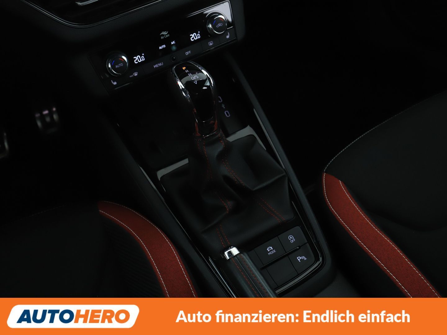 Skoda Kamiq 1.5 TSI ACT Monte Carlo Aut. NAVI LED ACC foto 24