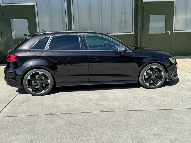 Audi S3 Sportback quattro +Panorama + Service neu ++