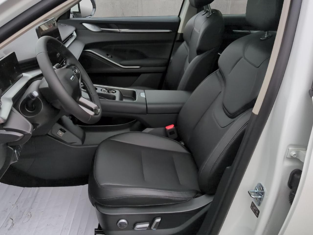 Fahrzeugabbildung GWM Haval H6 1.5 HEV 179 kW FWD Luxury