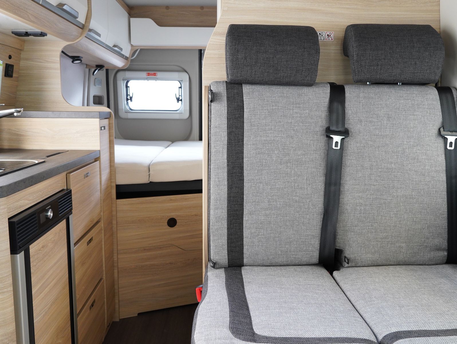 Fahrzeugabbildung Knaus BOXLIFE PRO / 540 ROAD Aufstelldach/Markise