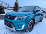 Suzuki Vitara 1.6 DDiS Comfort 4x4 Panorama Kamera - Suzuki Gebrauchtwagen in Frankfurt