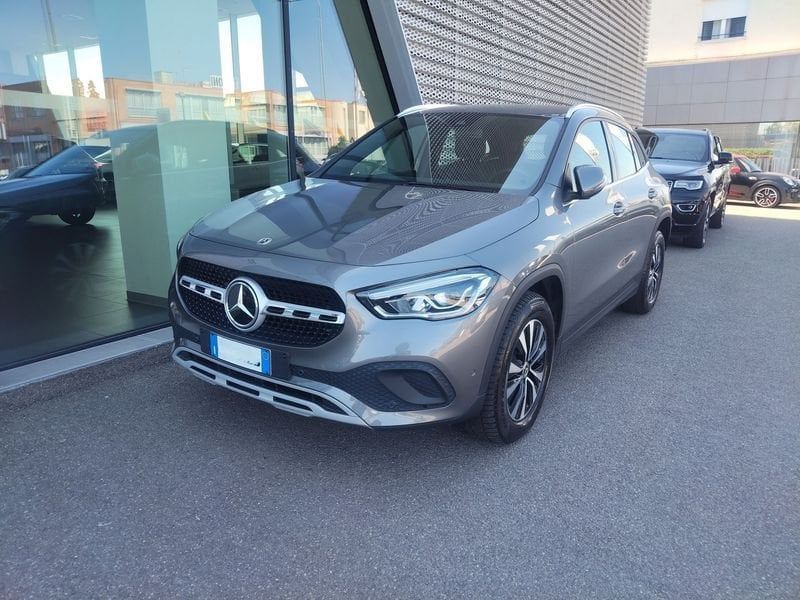 MERCEDES-BENZ Mercedes-Benz GLA GLA 200 d Business auto