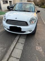 MINI Cooper Countryman - weiße MINI COOPER_CLUBMAN