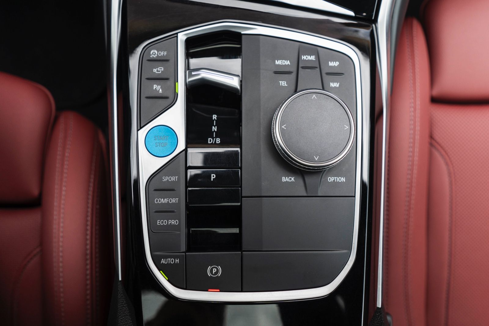Fahrzeugabbildung BMW i4 eDrive35 Gc HUD 360° HIFI ACC