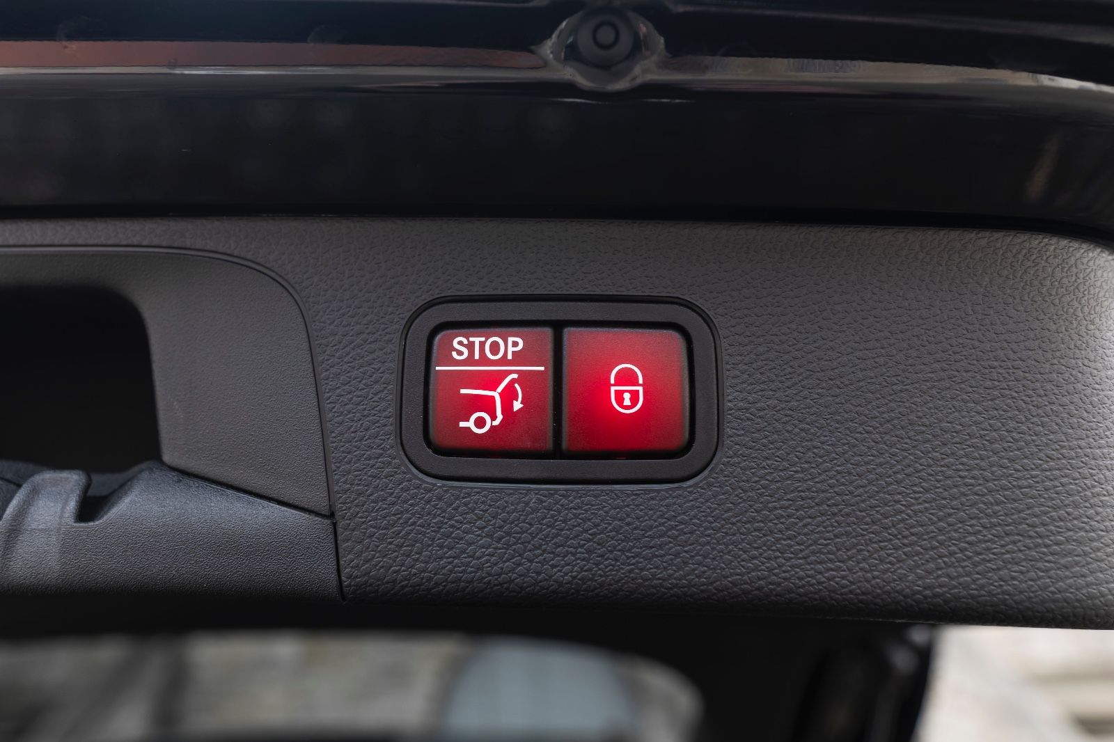 Fahrzeugabbildung Mercedes-Benz GLC 300 4Matic 360° LED TOTW PANO