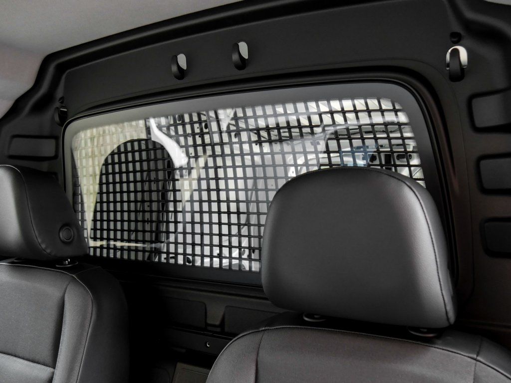 Fahrzeugabbildung Volkswagen Caddy Cargo 1.5 TSI PDC hinten