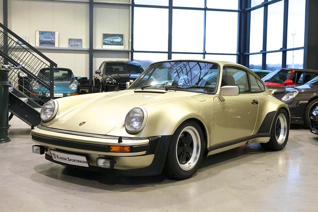 Porsche Turbo 911 930, frame off Restaurierung