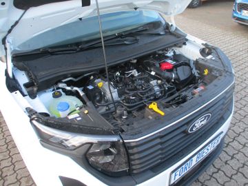 Ford Transit Courier Limited NAVI + Winterp.