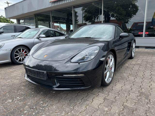 PORSCHE Boxster