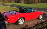 Fiat 124 Spider CSO - rote Fiat 124 Spider