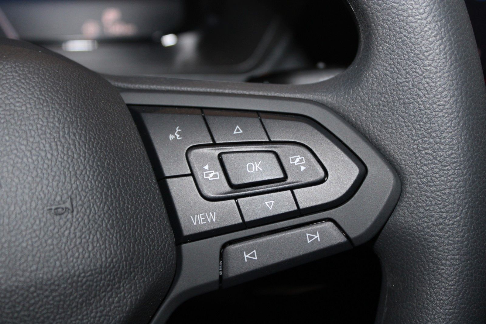 Fahrzeugabbildung Ford Transit Connect TREND L1 AHK NAVI IACC uvm.