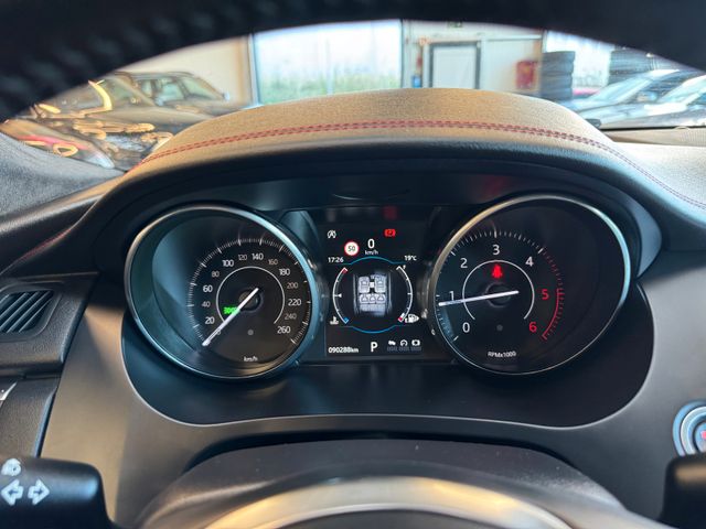 Jaguar E-Pace *HEAD-UP*PANO*MEMORY*KEYLESS*ACC*NAV*