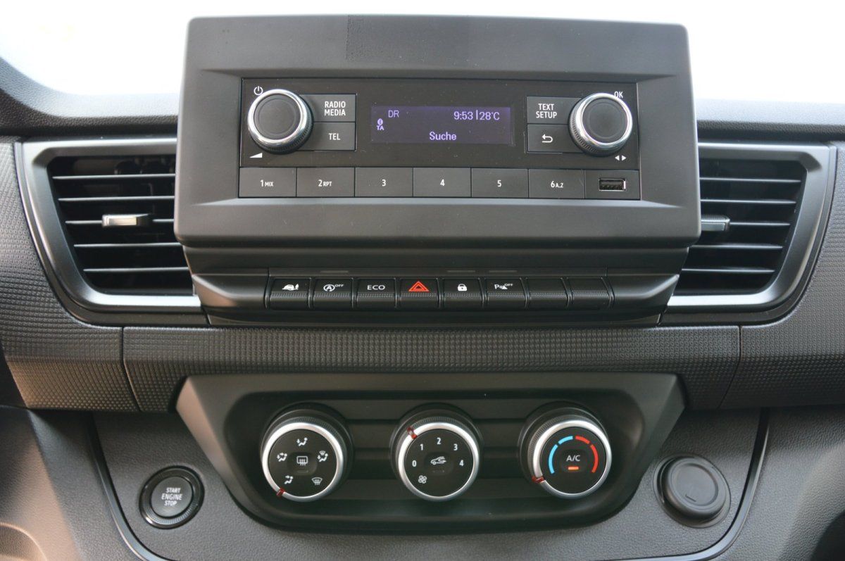 Fahrzeugabbildung Renault Trafic Kasten   L2H1 Komfort Ganzjahresr. LED