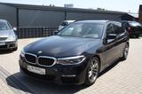 BMW 530 i M Sport , M-Sportpaket INNEN/AUSSEN - mit Benzin-Antrieb: Schwarz, Kombi, Sportpaket