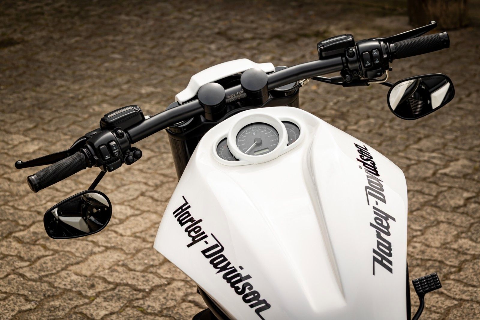 Fahrzeugabbildung Harley-Davidson VRSCDX Night Rod Special -BBC- Jekill&Hyde-