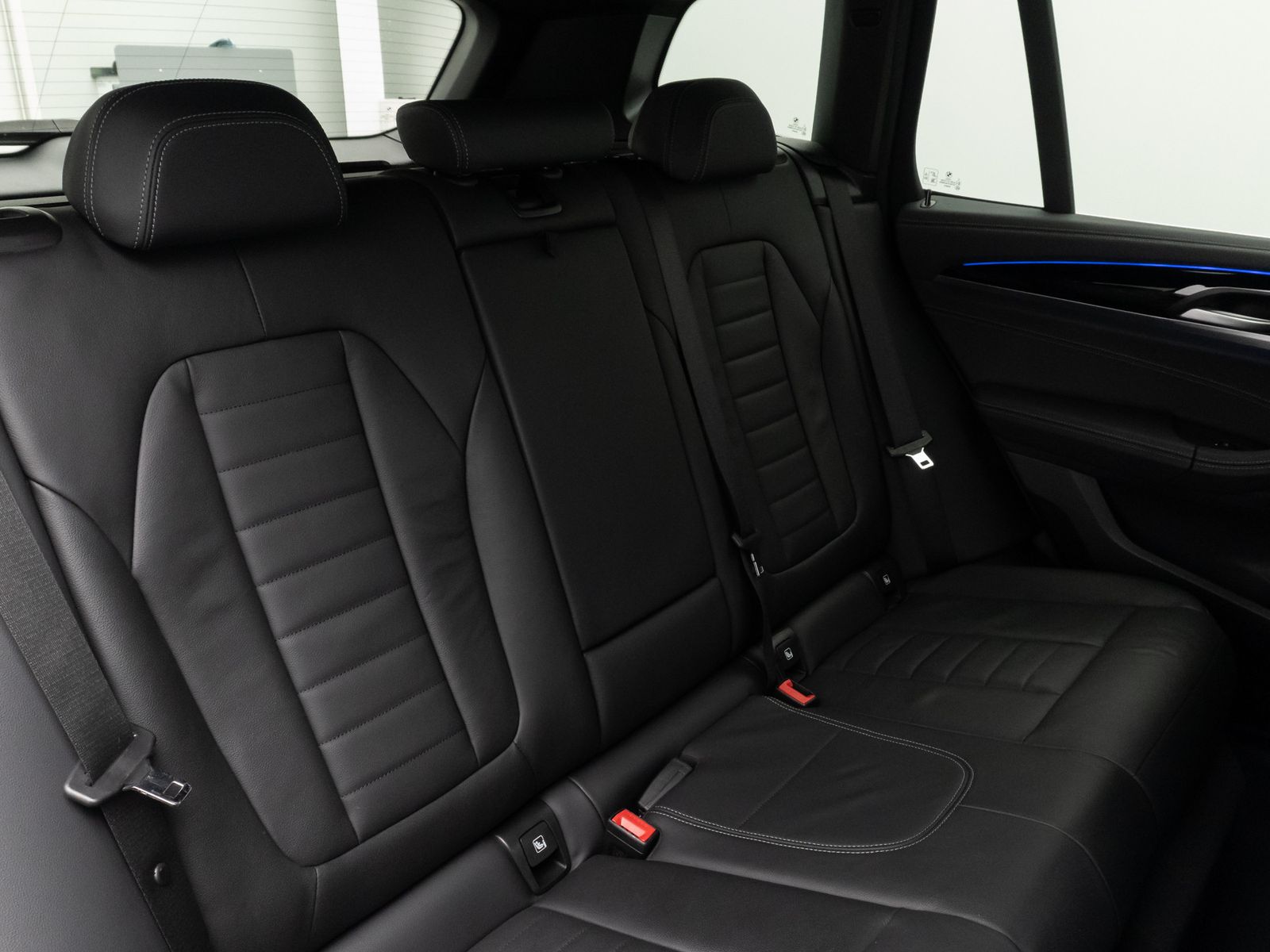 Fahrzeugabbildung BMW X3 xD20d Luxury Line DisplKey DAB Kamera AHK 18"