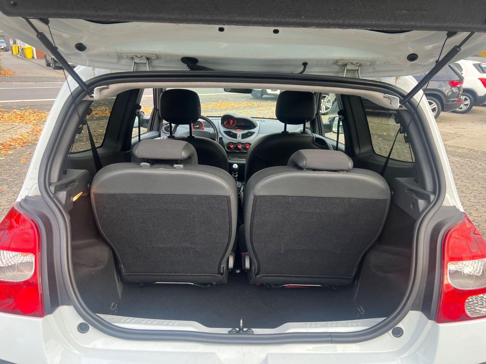 Fahrzeugabbildung Renault Twingo Rip Curl * 1.HAND *