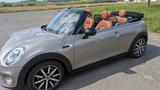 MINI Cooper Cabrio - MINI Cooper Cabrio mit Schiebedach