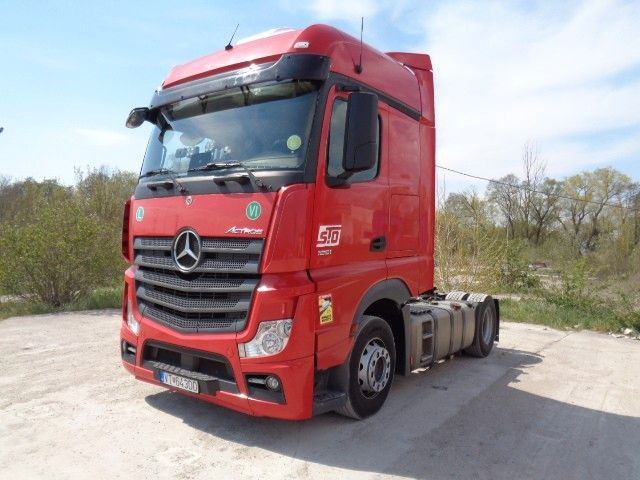 Mercedes Benz Actros 1851