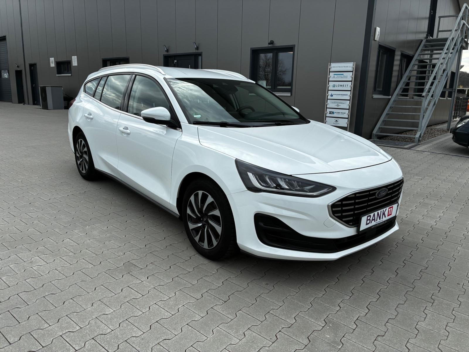 Ford Focus Titanium AUTOM NAVI TÜV NEU 1-HAND S-HEFT