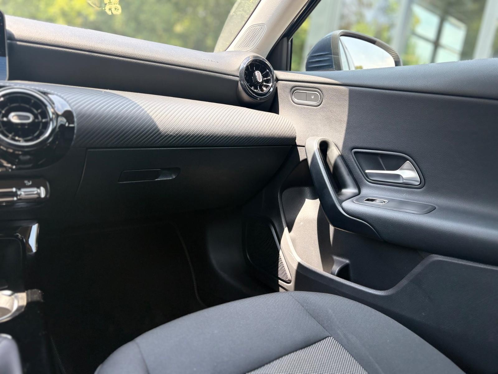 Mercedes-Benz A 180 d LIMOUSINE *MULTIBEAM*KAM*SHZ*ALU*