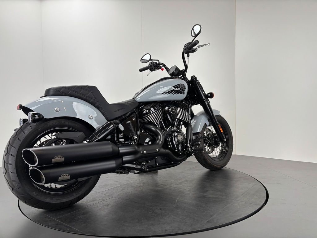 Fahrzeugabbildung Indian CHIEF BOBBER DARK HORSE *JEKILL & HYDE*