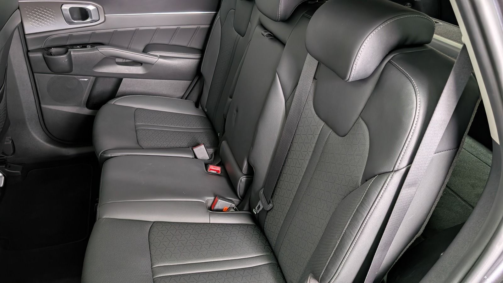 Fahrzeugabbildung Kia Sorento 2.2 CRDi * Leder * LED * Navi Spirit 4WD