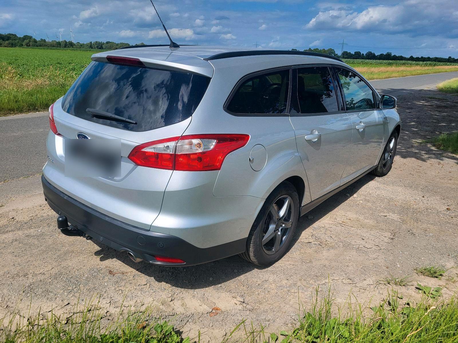 Ford Focus 2014 — engine 140 HP (103kW)