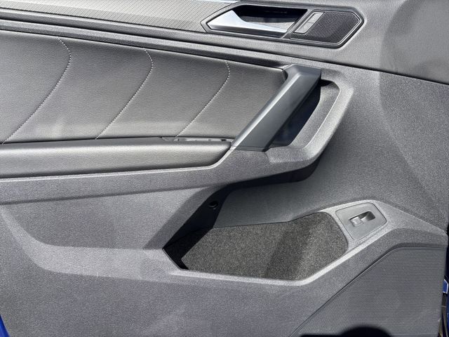 Tiguan 2.0 TDI R-LINE BLACKSTYLE 4M IQ LIGHT+PAN
