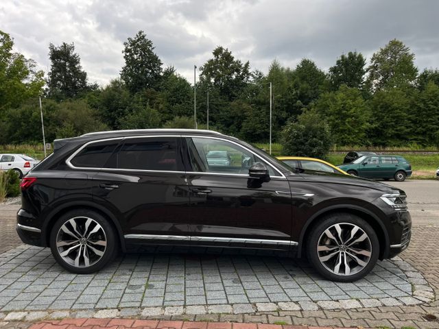 Touareg Atmos 4MeHybrid V6TSI AHK*LUFT*360*Pano!