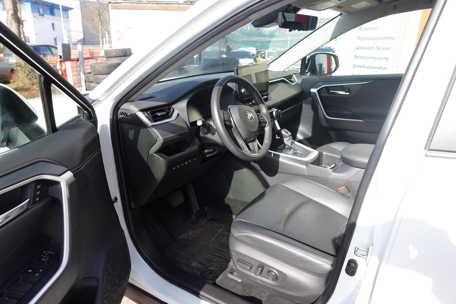 Toyota RAV 4 2.5 Hybrid Lounge Allrad 5J Garantie