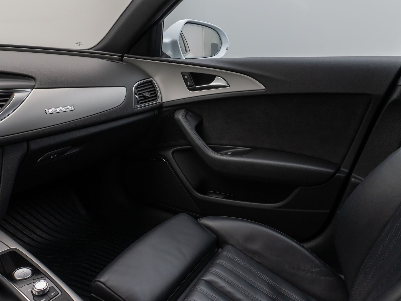 Fahrzeugabbildung Audi A6 Avant 3.0 TDI clean quattro Kamera BOSE AHK