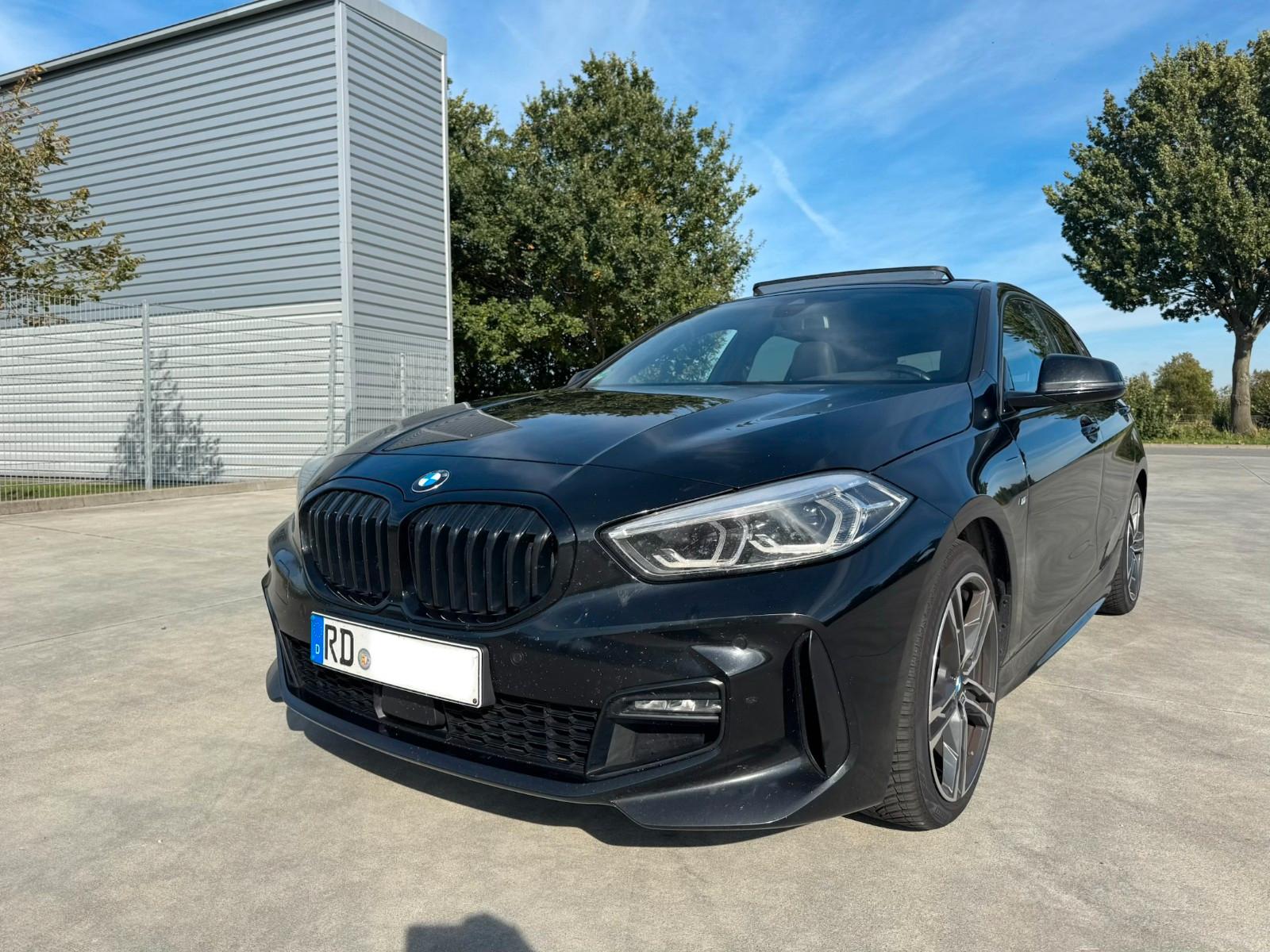 BMW 118 i M Sport M, Schiebedach, Notbremsassistent