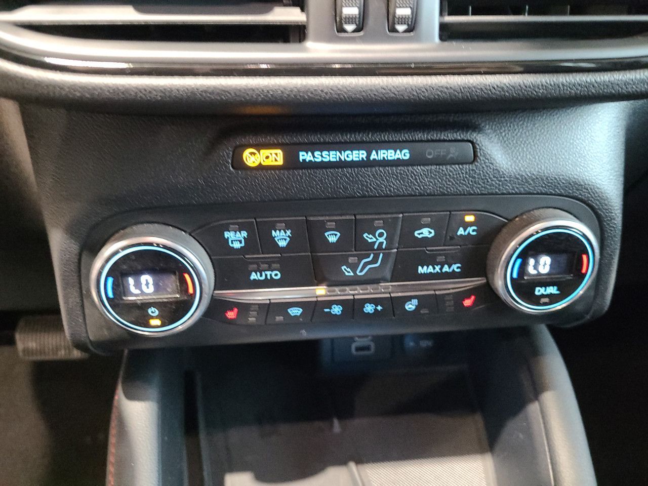 Ford Kuga ST-Line X Automatik Allrad Sportpaket Navi foto 19