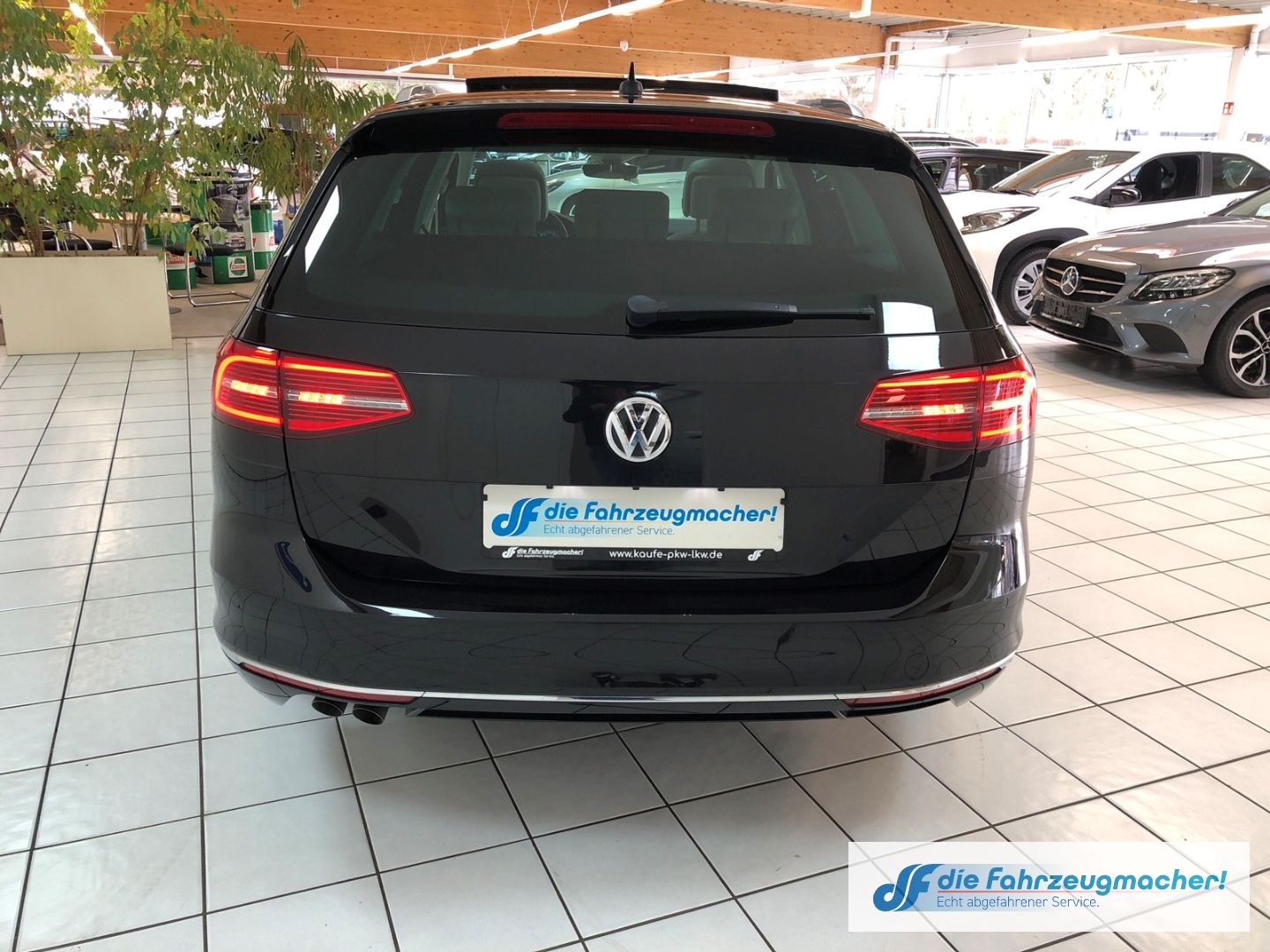 Fahrzeugabbildung Volkswagen Passat Variant Highline 2.0 TDI AHK-schw.Pano Vi