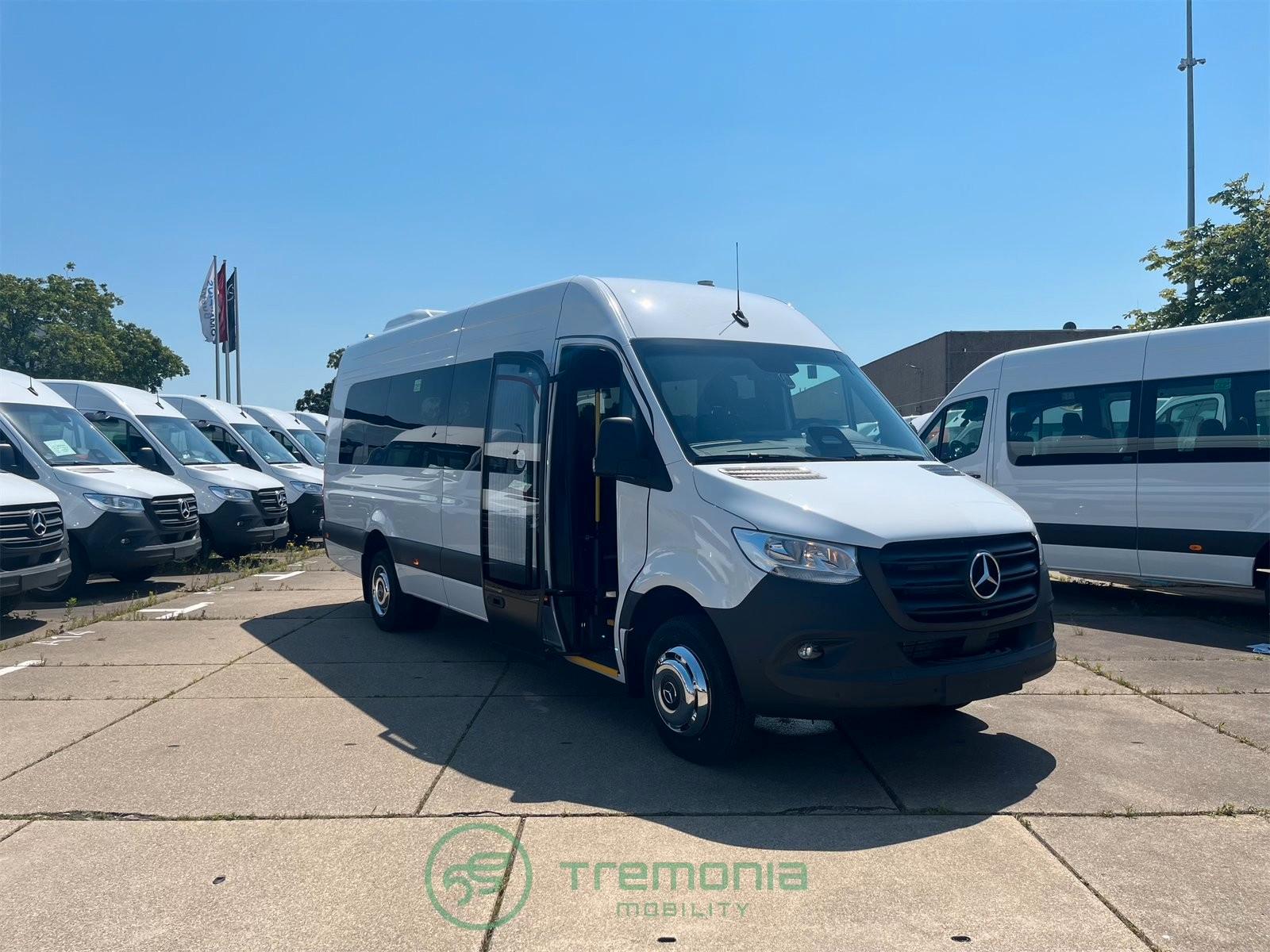 Mercedes-Benz Sprinter Transfer 45 Schulbus/Shuttle | SOFORT !